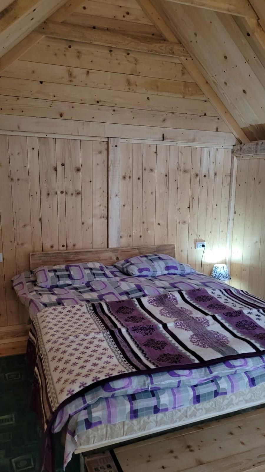 Eco Camp Drno Brdo 农家乐 *